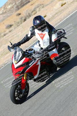 media/Feb-05-2023-Classic Track Day (Sun) [[c35aca4a42]]/Group 2/session 3 turn 13/